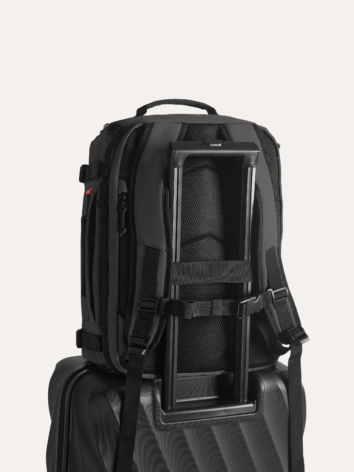 Blast 38L Mesh Travel Backpack