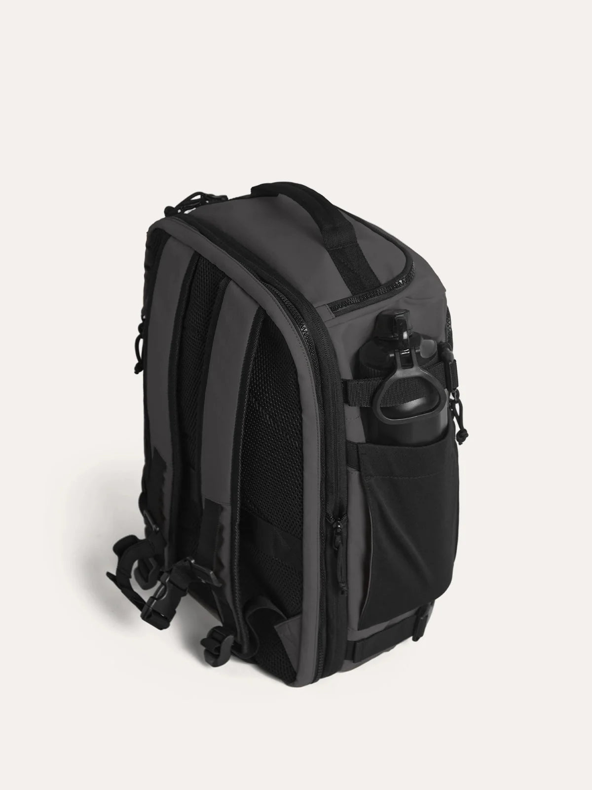 Blast 38L Mesh Travel Backpack