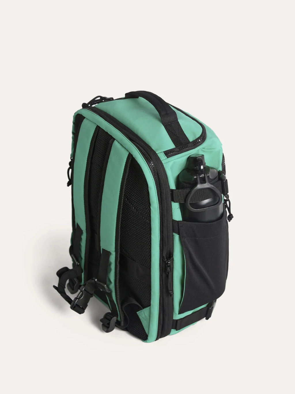 Blast 38L Mesh Travel Backpack