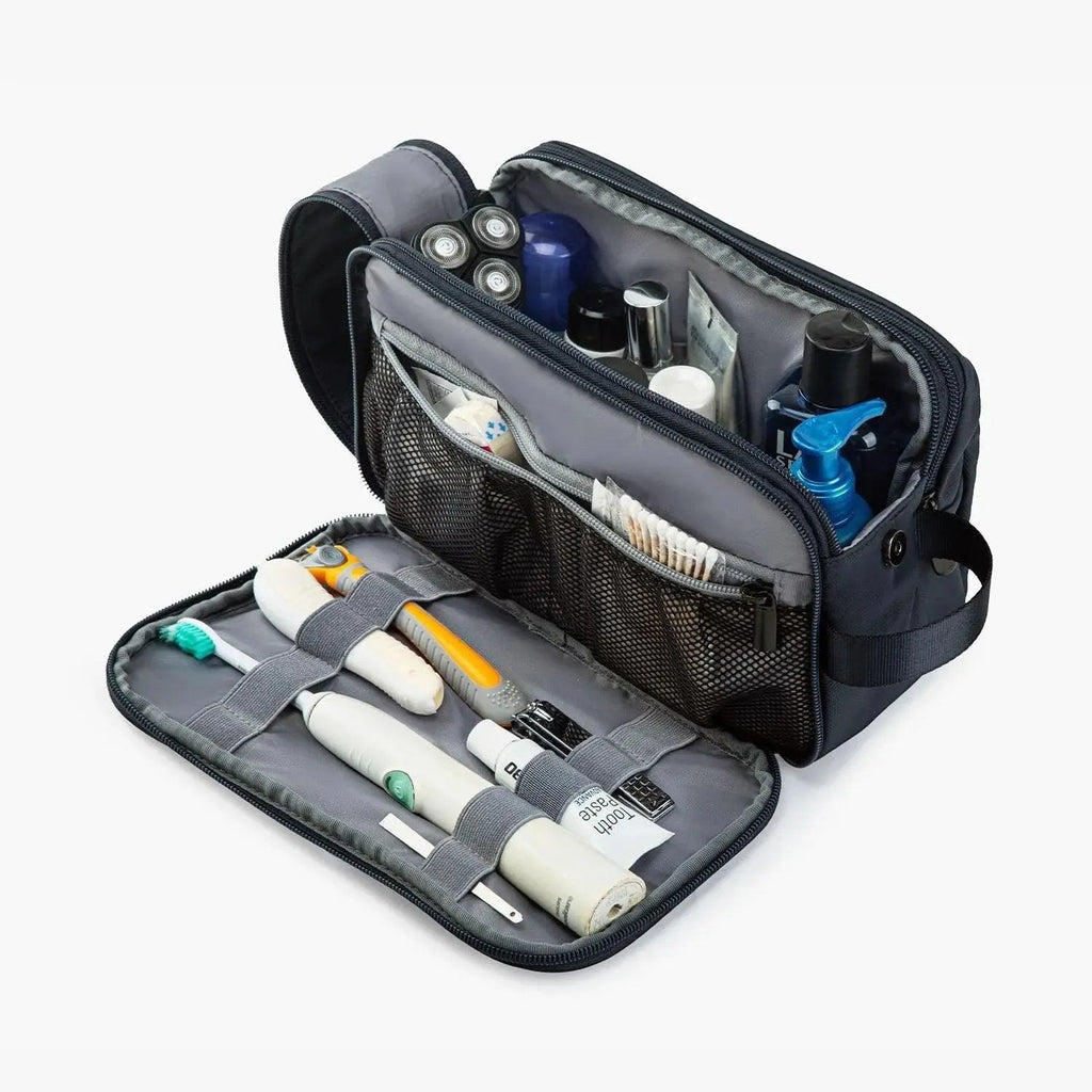 (FREE GIFT) On-road Toiletry Bag