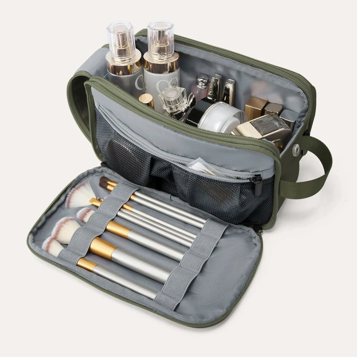 (FREE GIFT) On-road Toiletry Bag